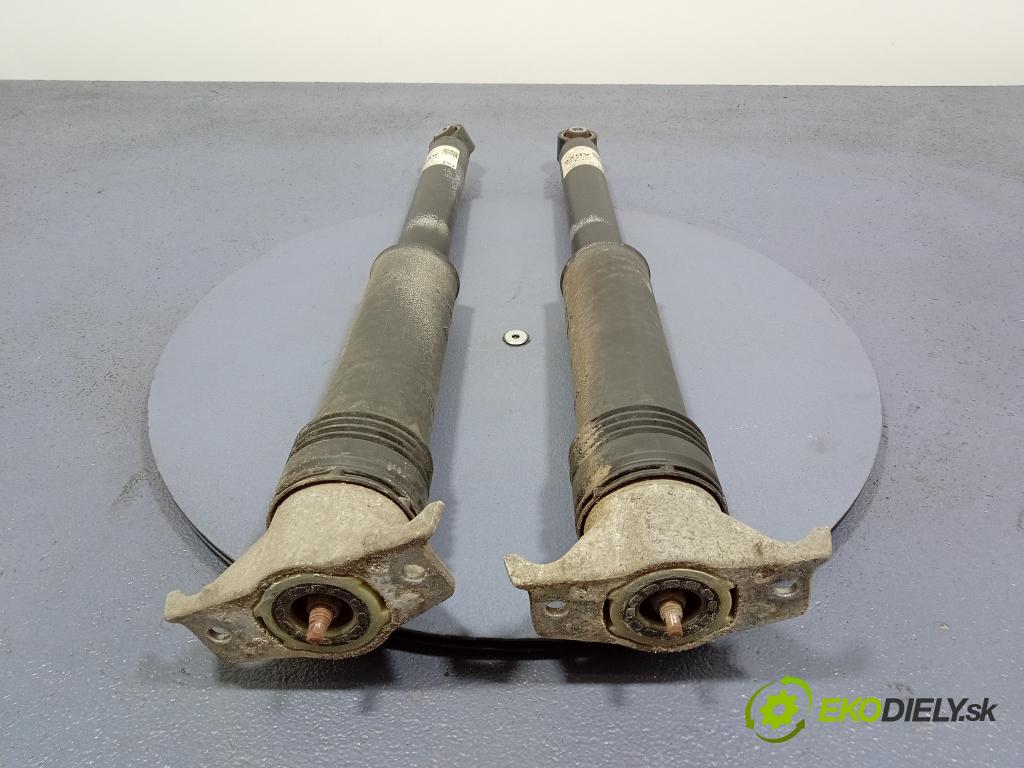 Opel Astra 2021 tlmič zad Vľavo.: 39131173