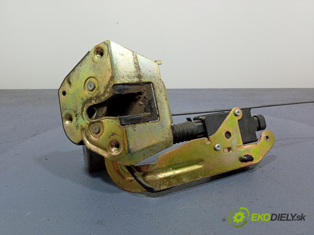 Peugeot 807 2005 zámek dveře Zad: Levý: 01