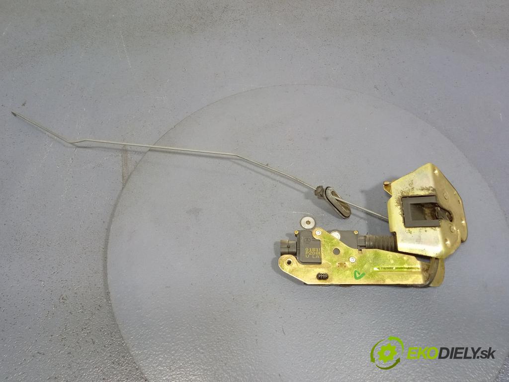 Peugeot 807 2005 zámek dveře Zad: v pravo: 01