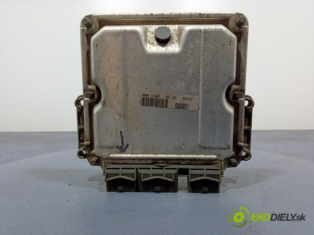 Peugeot 807 2005 riadiaca jednotka Motor: 0281011779