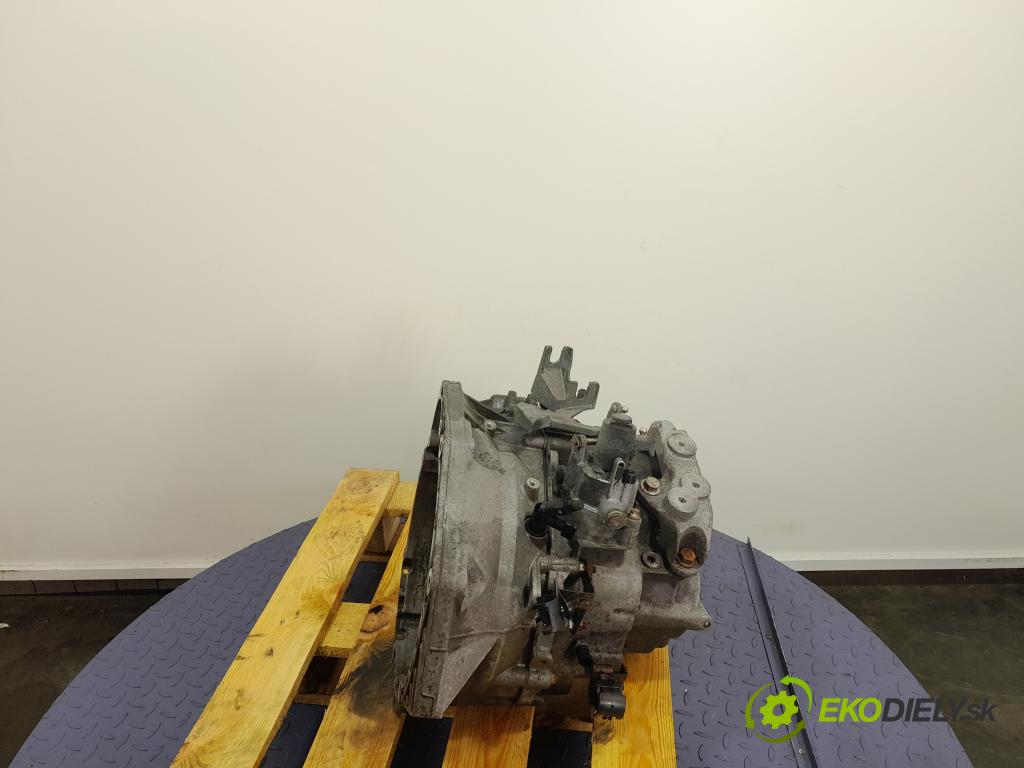 Opel Insignia 2011 prevodovka Manualna 55561696 F40
