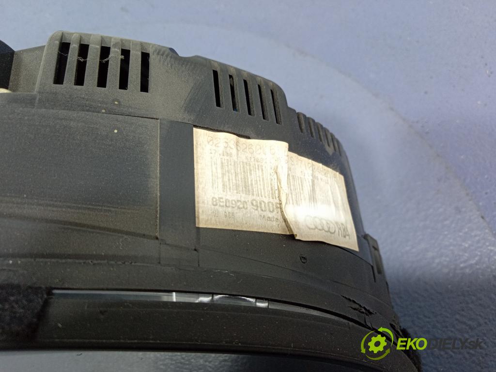 Audi A4 2000 prístrojovka/ budíky 8E0920900F