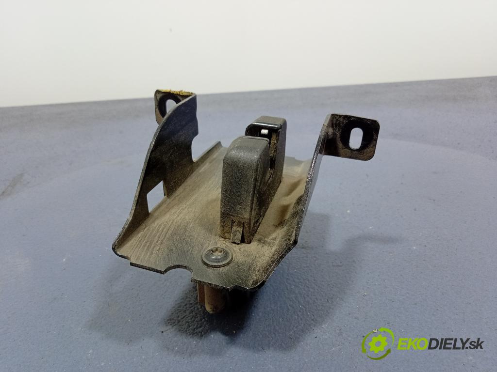 Citroen C4 picasso 2007 zámek Klapky: kufr 9660403680