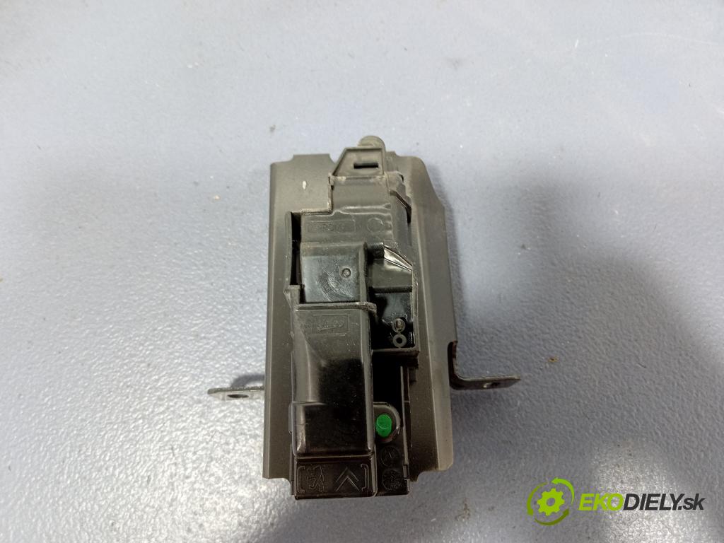 Citroen C4 picasso 2007 zámek Klapky: kufr 9660403680