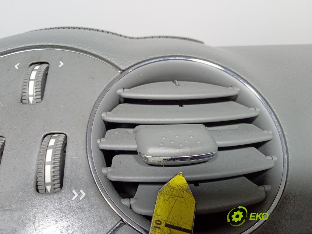 Mercedes CLK-Klasa 2005 kokpit,pristrojová doska A2096800287
