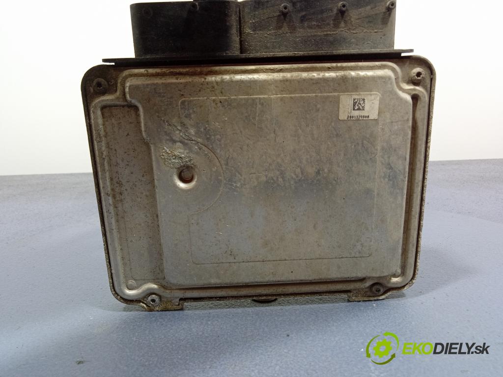Saab 9-3 2007 riadiaca jednotka Motor: 0281014076