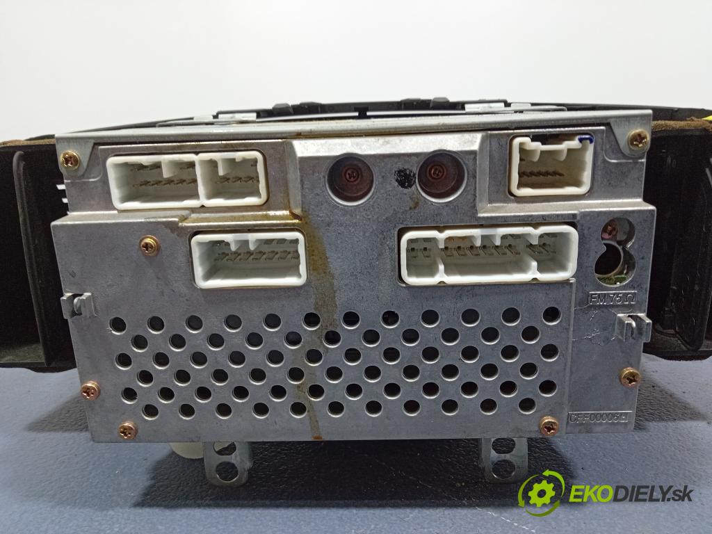 Toyota Corolla 2003 Radio I Navigace: 86120-02260