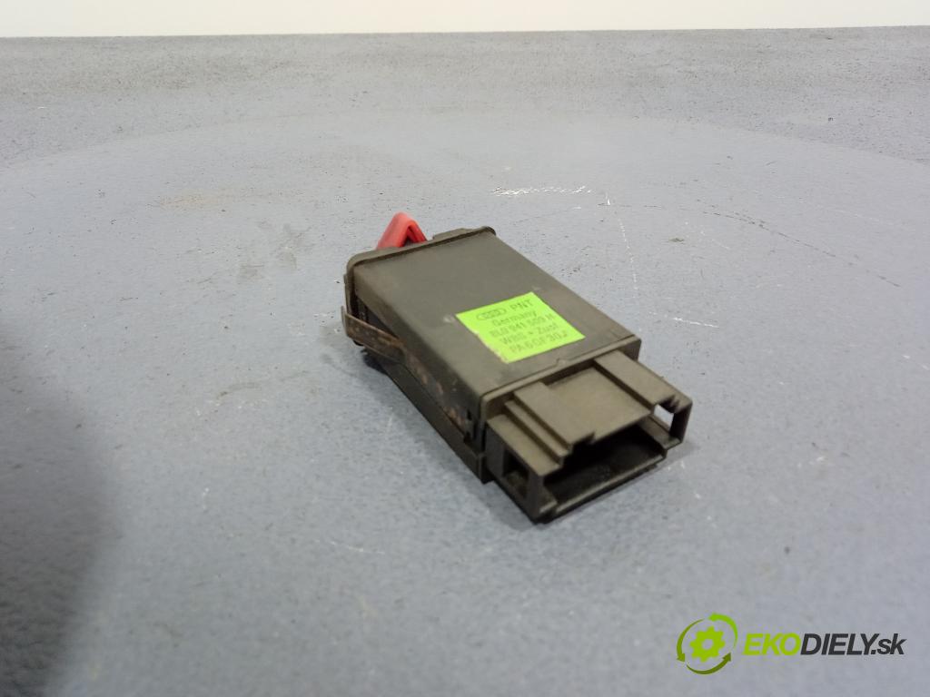 Audi A3 2000 prepínač svetiel NÚDZA: 8L0941509H