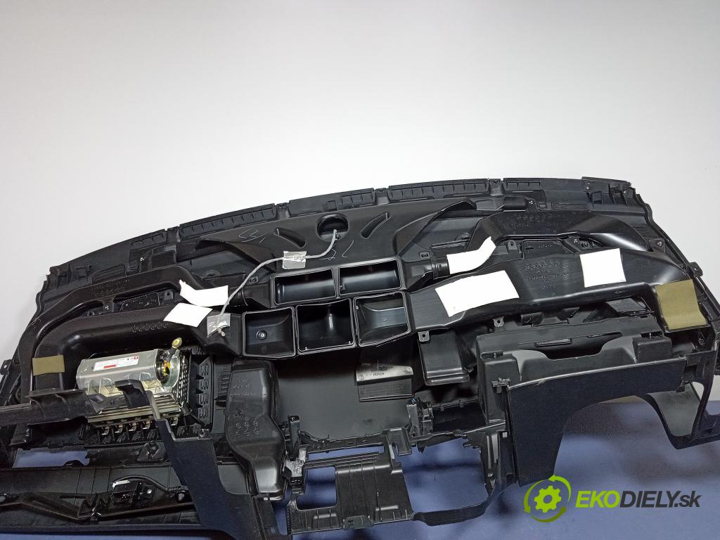 Honda Fr-v 2007 kokpit,pristrojová doska 01
