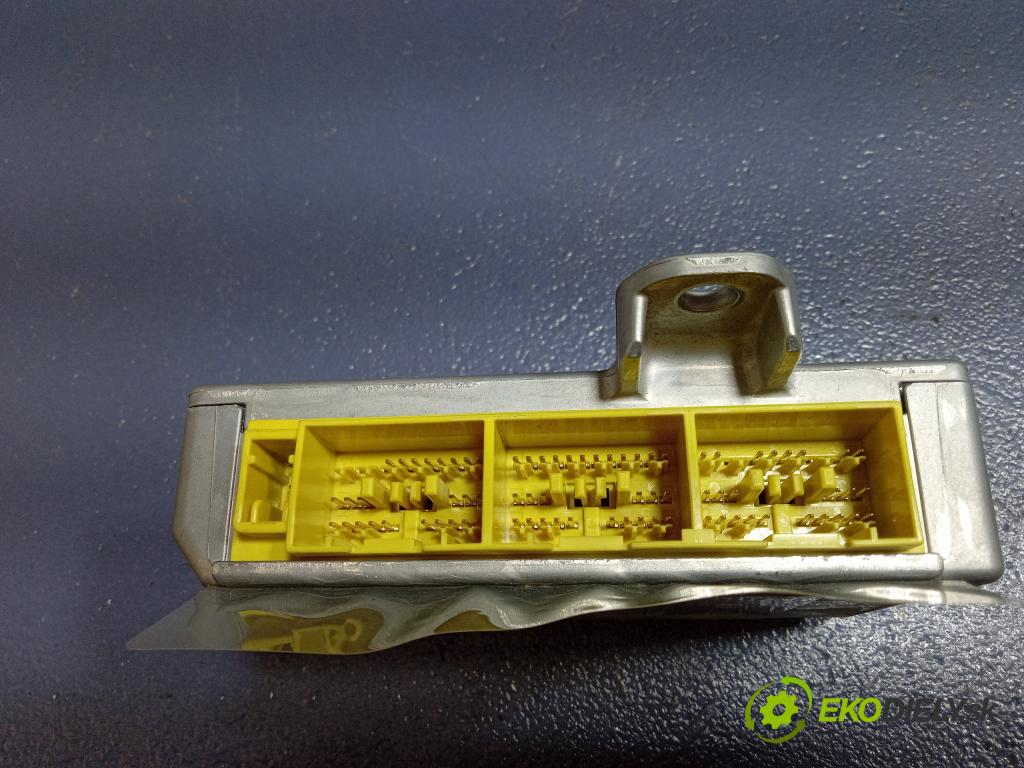 Honda Fr-v 2007 kokpit,pristrojová doska 01