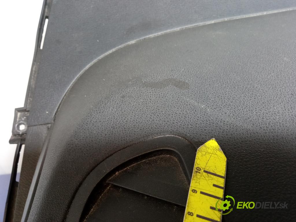 Honda Fr-v 2007 kokpit,pristrojová doska 01