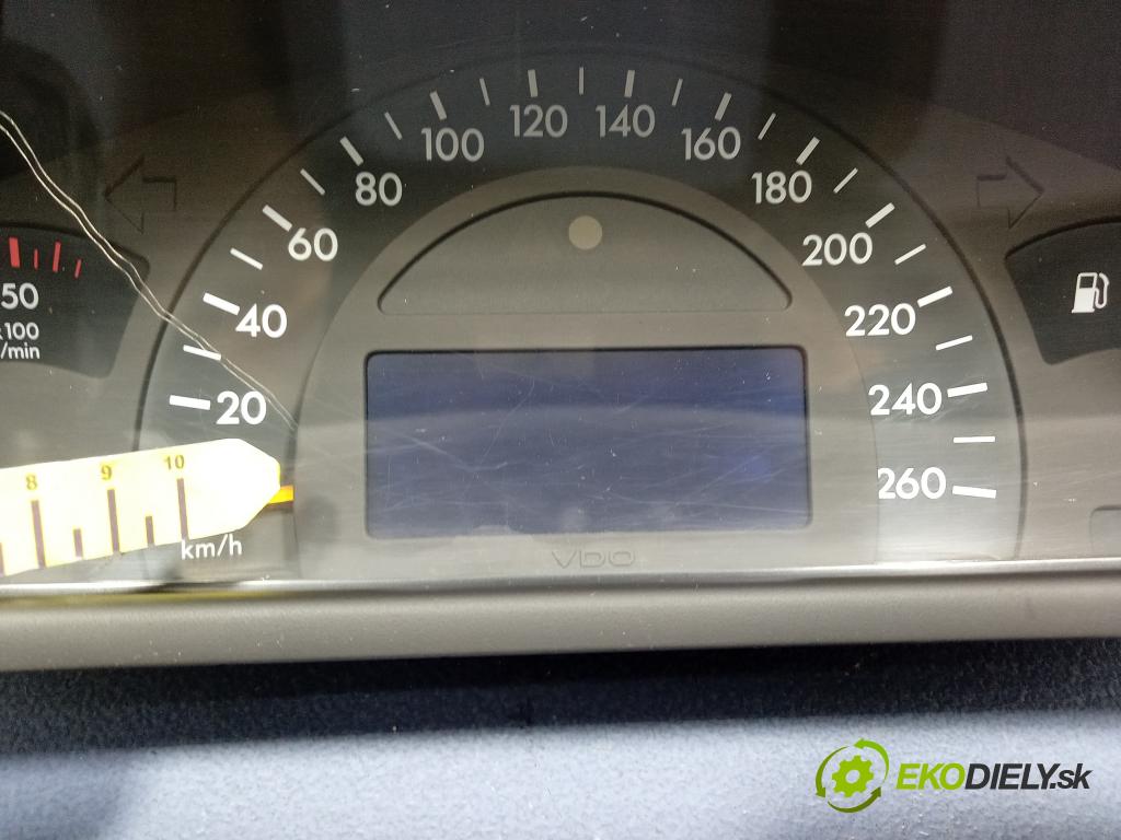 Mercedes C-klasa 2003 prístrojovka/ budíky A2035401347