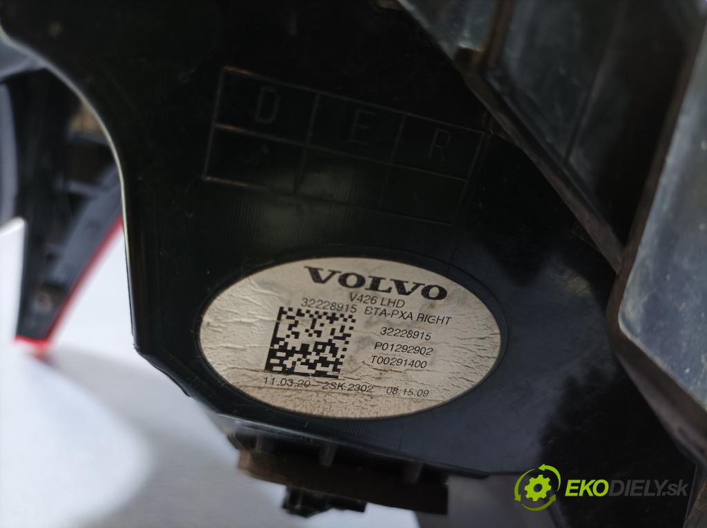 Volvo XC60 2020 svetlo / reflektor zad Prava: Vonkajsia: 32228915