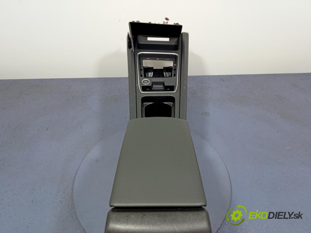 Seat Leon sp 2023 tunel Stredný: 5FA864207C