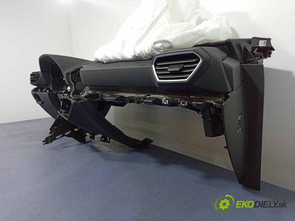 Seat Leon sp 2023 kokpit,pristrojová doska 5FB857003Q