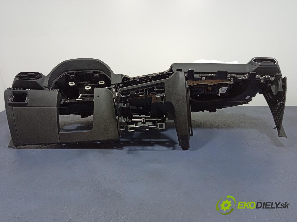 Seat Leon sp 2023 kokpit,pristrojová doska 5FB857003Q