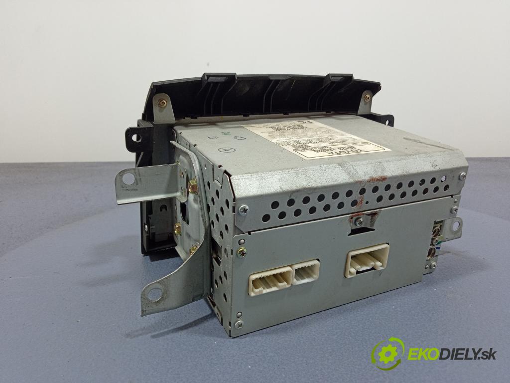 Toyota Sienna 2004 Radio I Navigácia: 86120-AE020