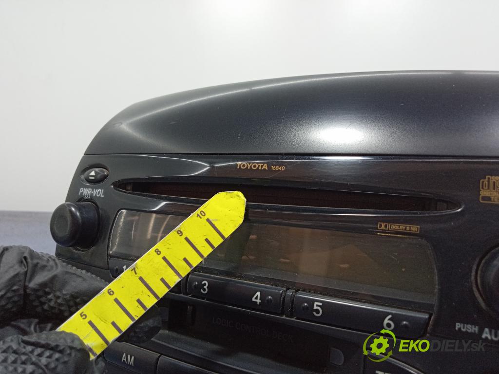 Toyota Sienna 2004 Radio I Navigácia: 86120-AE020
