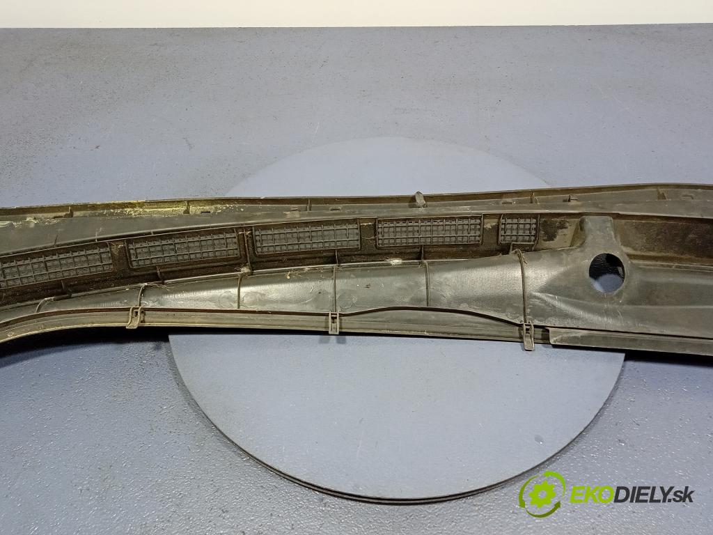 Toyota Sienna 2004 torpédo 55708-08020
