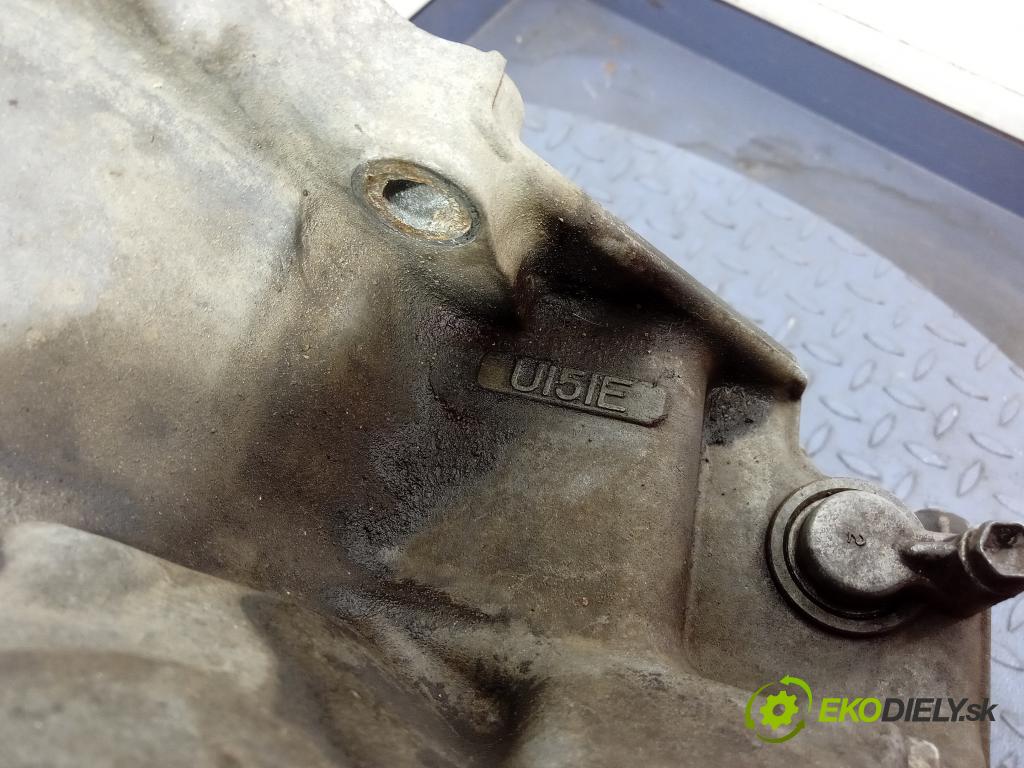 Toyota Sienna 2004 prevodovka automatická U151E