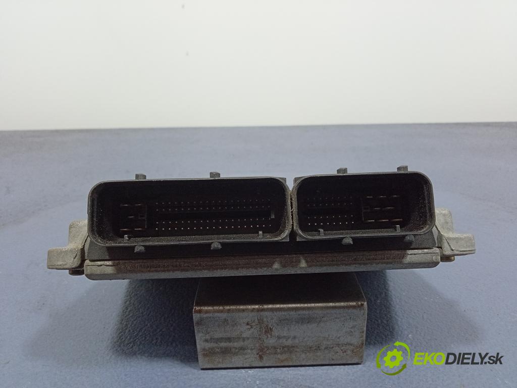 Volkswagen Bora 2000 riadiaca jednotka Motor: IAW4MV.F