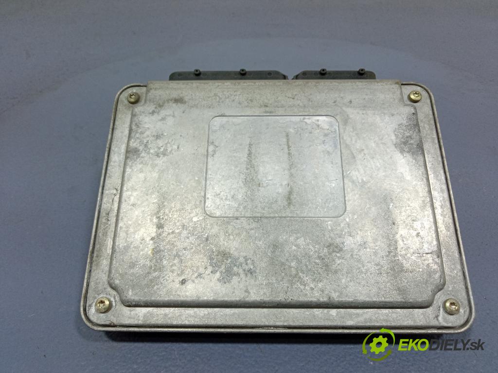Volkswagen Bora 2000 riadiaca jednotka Motor: IAW4MV.F
