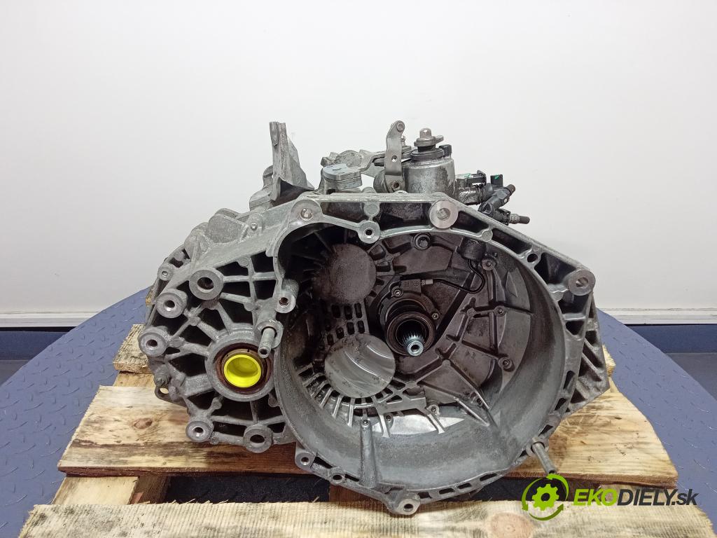 Opel Insignia 2015 prevodovka Manualna F40