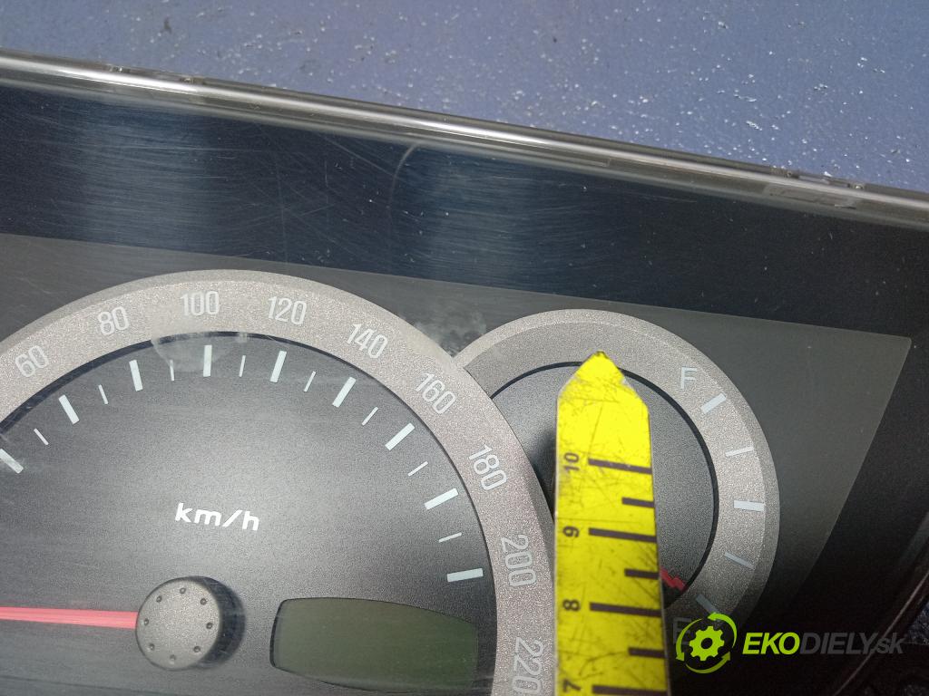 Ssangyong Rodius 2006 prístrojovka/ budíky 80200-21100