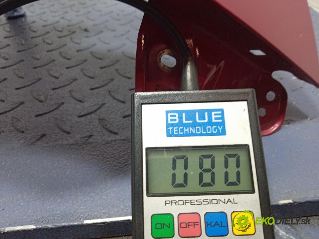 Suzuki Swift 2012 blatnik před v pravo: 01