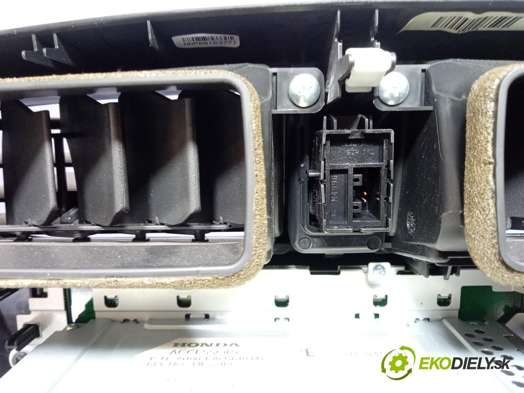 Honda Civic 2013 Radio I Navigácia: 39100-TV0-G610-M