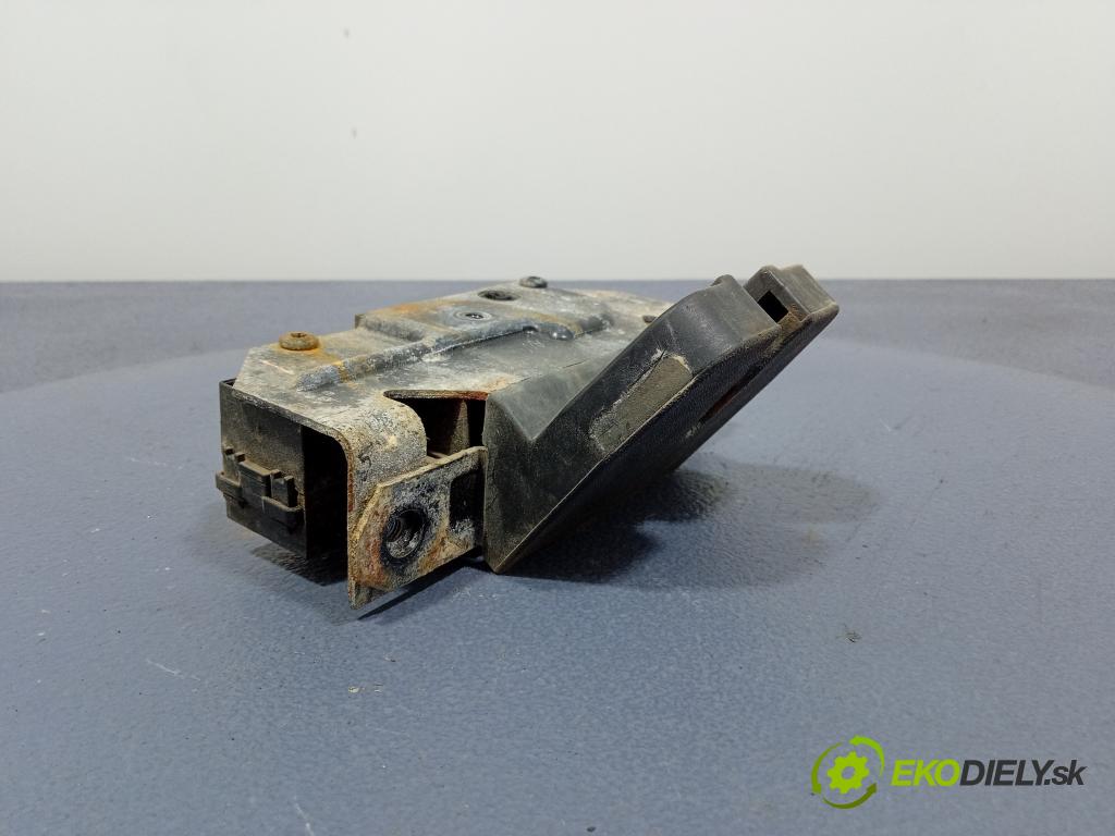 Opel Vectra 2004 zámek Klapky: kufr 495072894