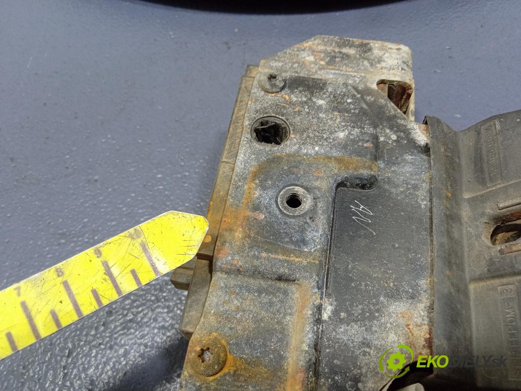 Opel Vectra 2004 zámek Klapky: kufr 495072894