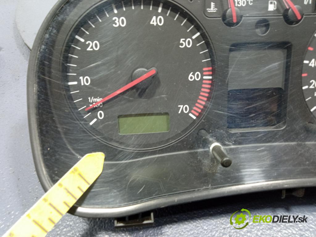 Volkswagen Golf 2000 prístrojovka/ budíky 1J0920825X