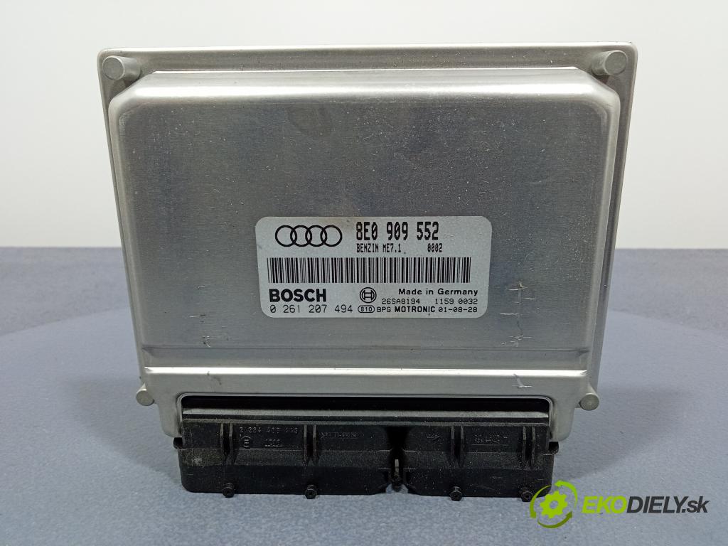 Audi A4 2001 řídící jednotka Motor: 8E0909552
