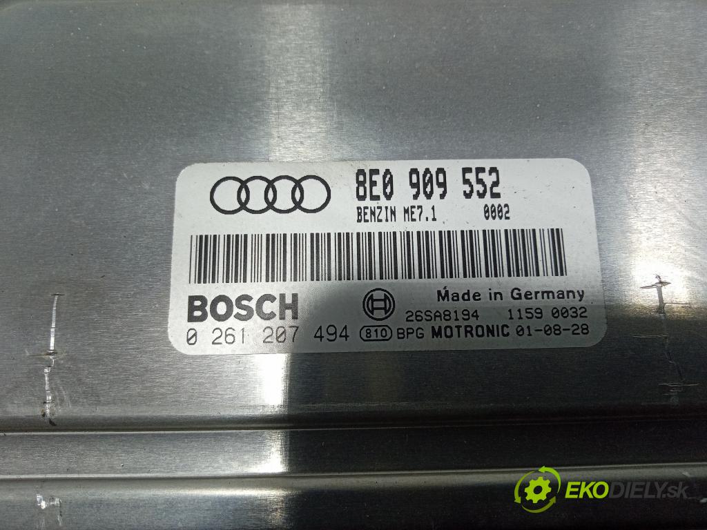 Audi A4 2001 řídící jednotka Motor: 8E0909552