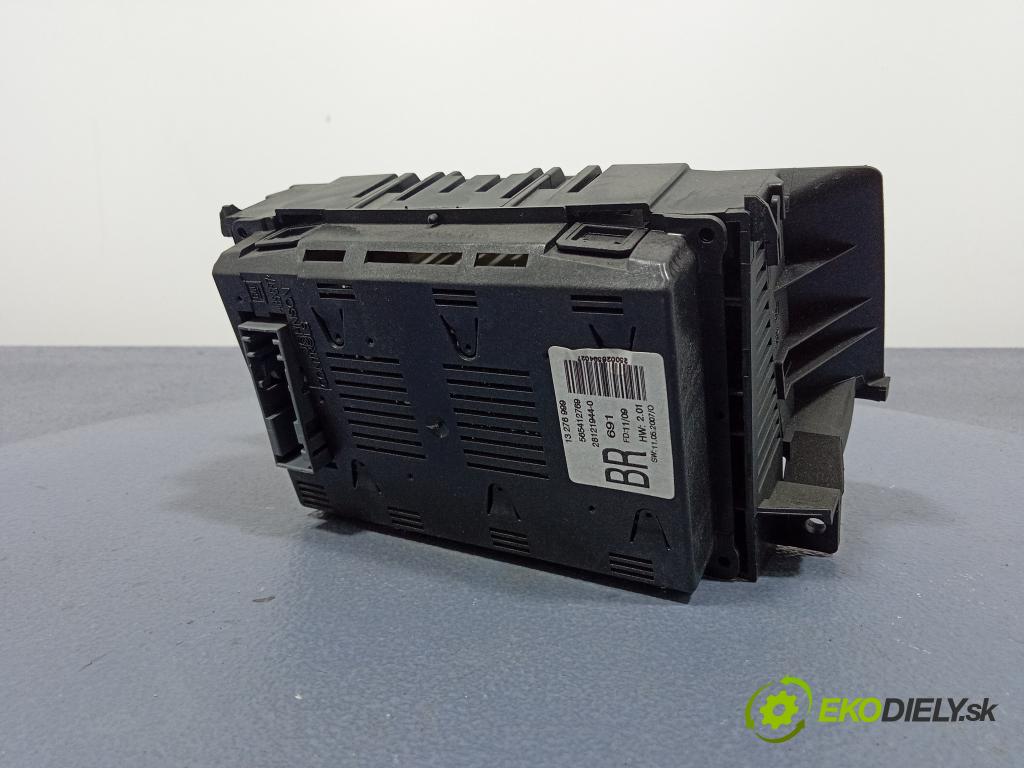 Opel Astra 2009 Radio I Navigace: 497316088
