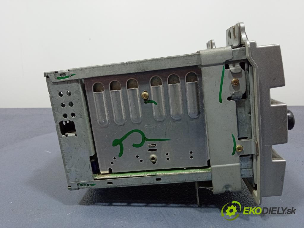 Ford Fusion 2003 Radio I Navigácia: 4S61-18C815-AA