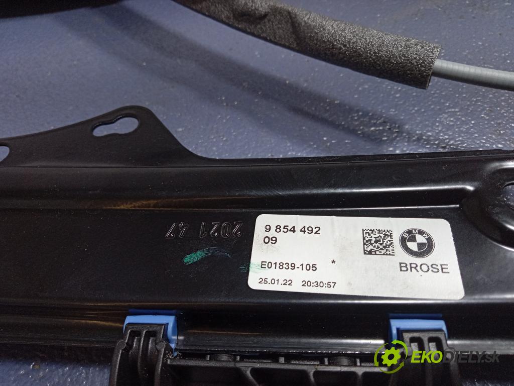 Bmw I4 2022 mechanismus stahování Sklenka: před v pravo: 9854492