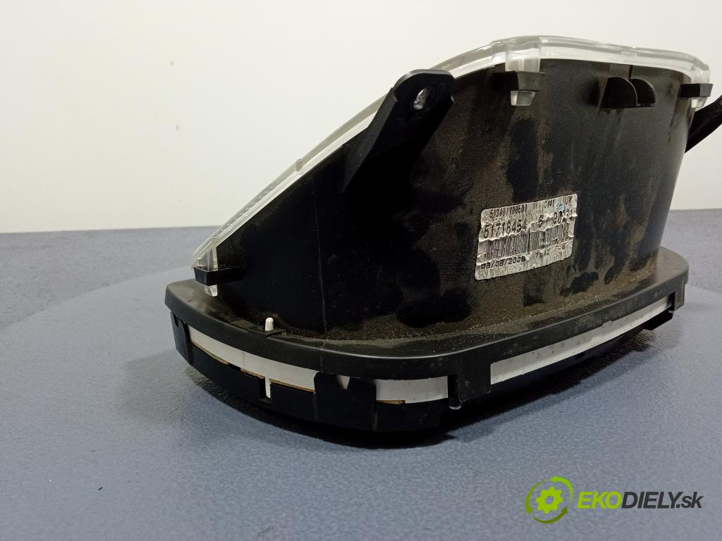 Fiat Punto 2006 prístrojovka/ budíky 51716454