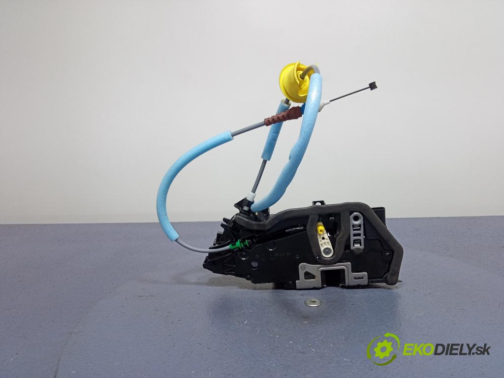 Bmw I4 2022 zámek dveře před v pravo: 7445044
