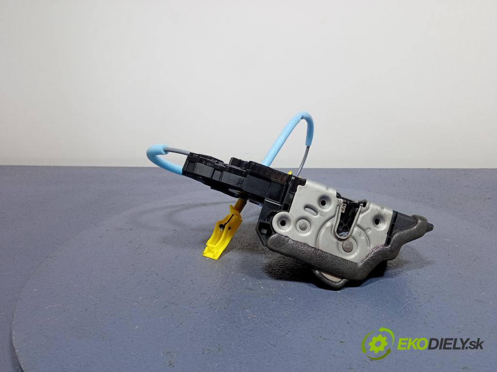 Bmw I4 2022 zámek dveře před v pravo: 7445044