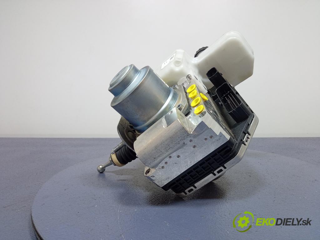 Bmw I4 2022 čerpadlo ABS x 5A4A0E1
