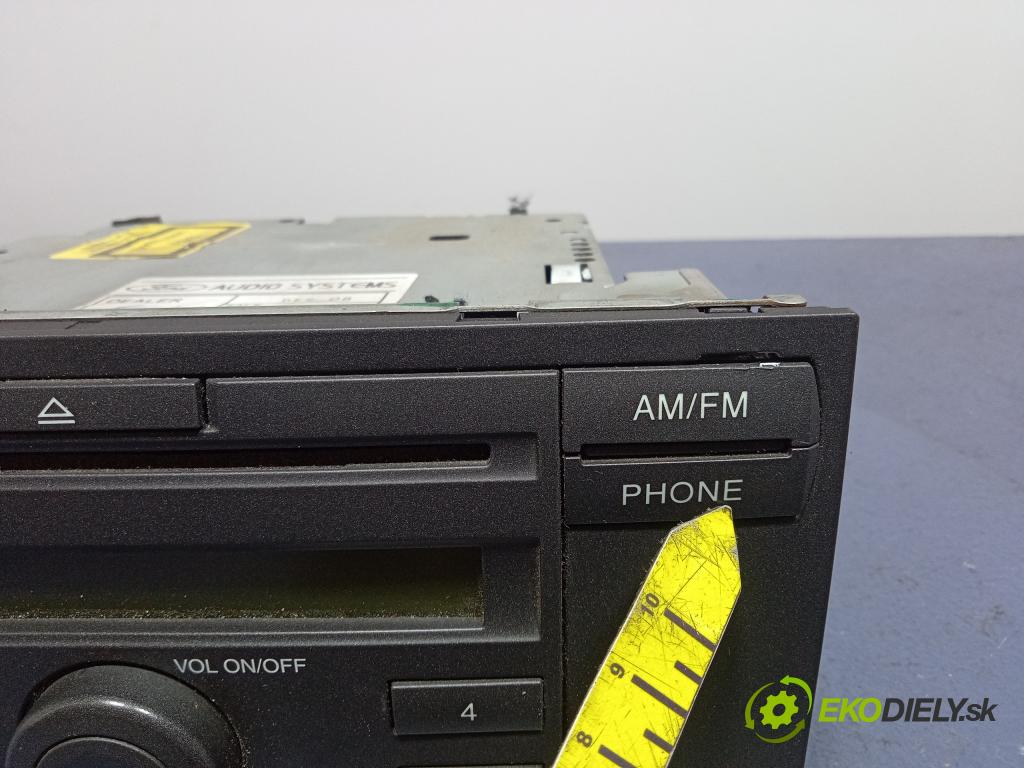 Ford Focus 2004 Radio I Navigácia: 3M5T-18C815-BD