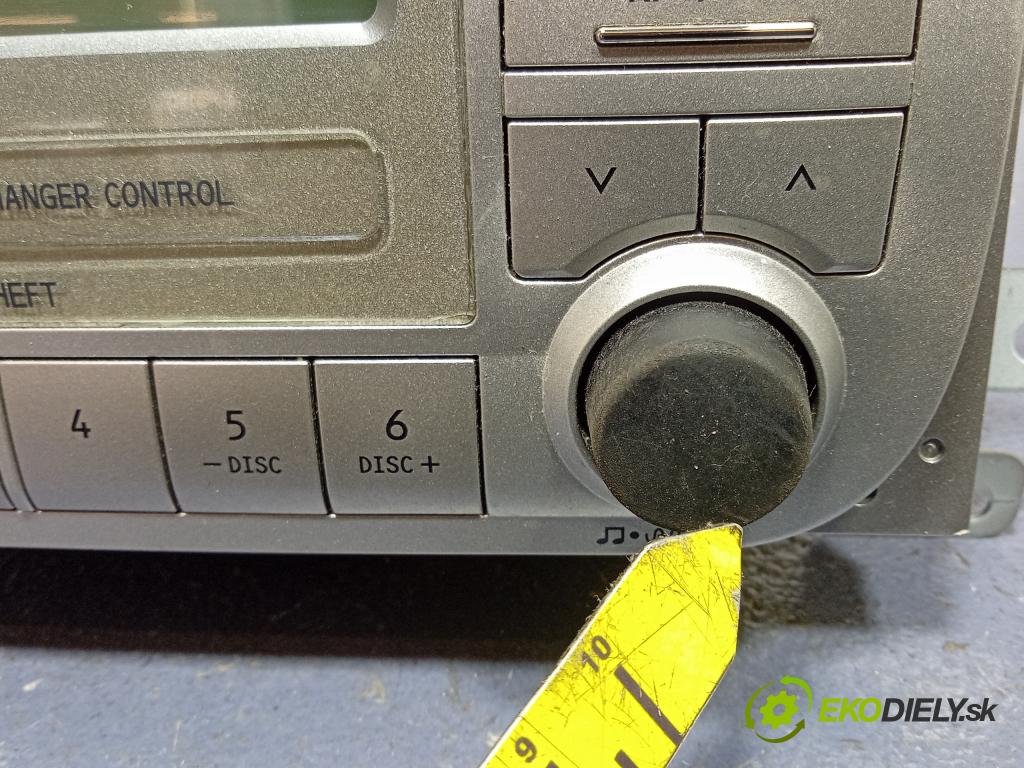 Suzuki Liana 2004 Radio I Navigácia: 39101-59J81