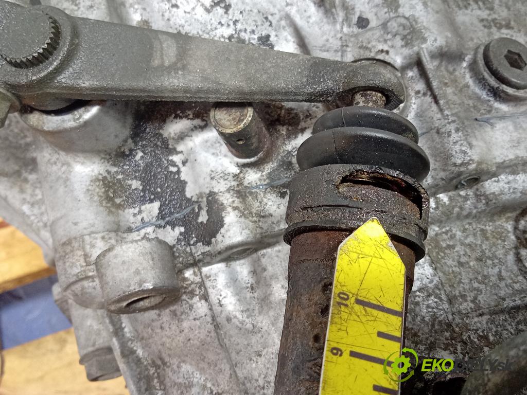 Suzuki Liana 2004 prevodovka Manualna PA0