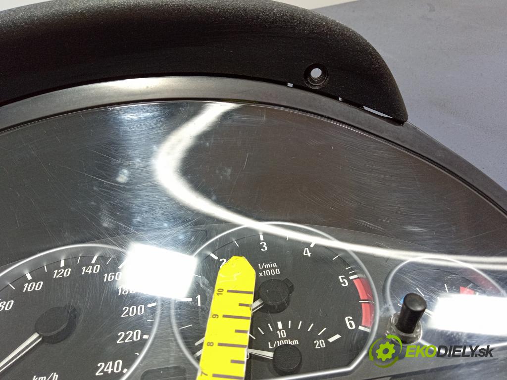 Bmw Seria 3 2003 prístrojovka/ budíky 4117720