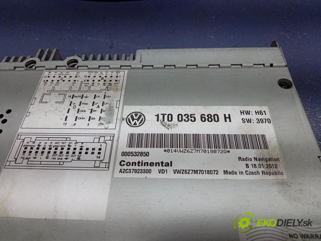 Vw Passat 2014 Radio I Navigácia: 1T0035680H