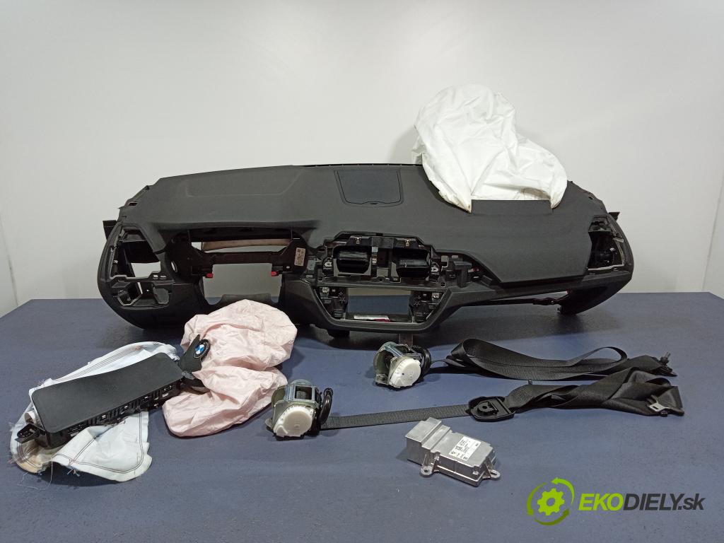 Bmw X3 2023 kokpit,pristrojová doska 01