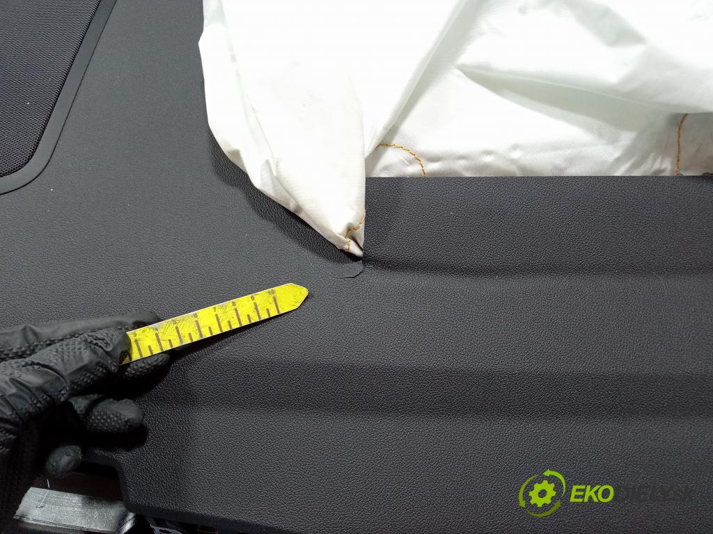 Bmw X3 2023 kokpit,pristrojová doska 01