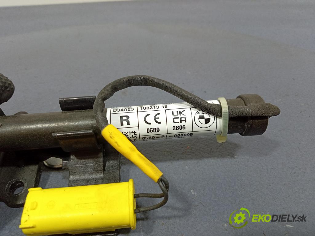 Bmw X3 2023 zámek masky: 7397496